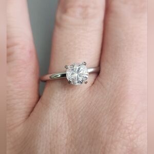 Vintage LIND Signed Clear CZ Solitaire Band Ring Size 10 Silver Tone